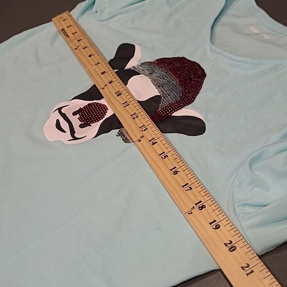 Lands End sz L sequined Santa Cow on light blue longsleeved T - Picture 5 of 8